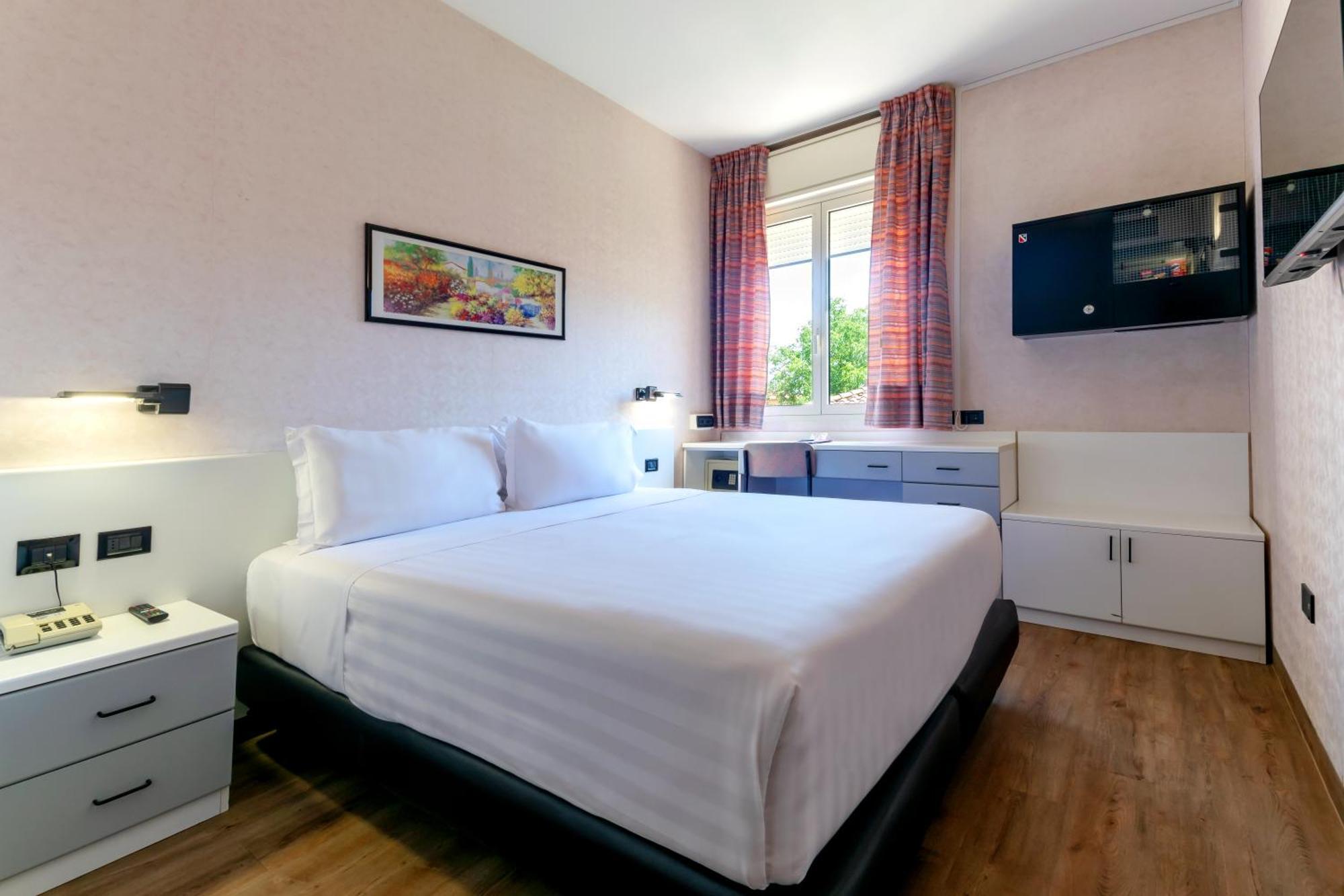 Hotel Falco D'Oro Толе Экстерьер фото