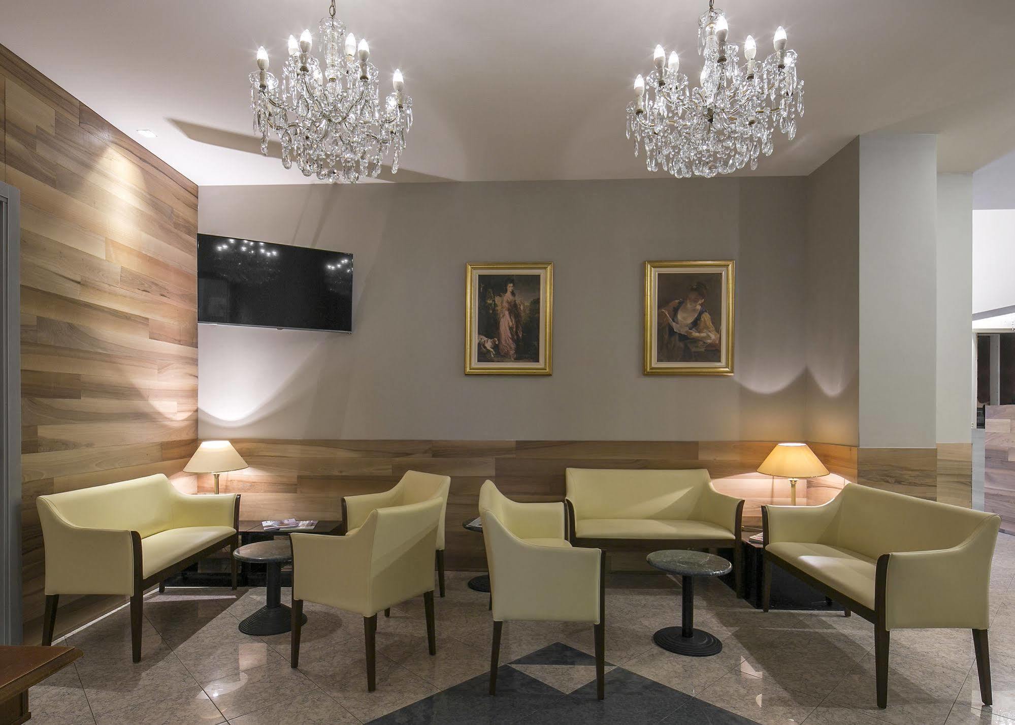 Hotel Falco D'Oro Толе Экстерьер фото