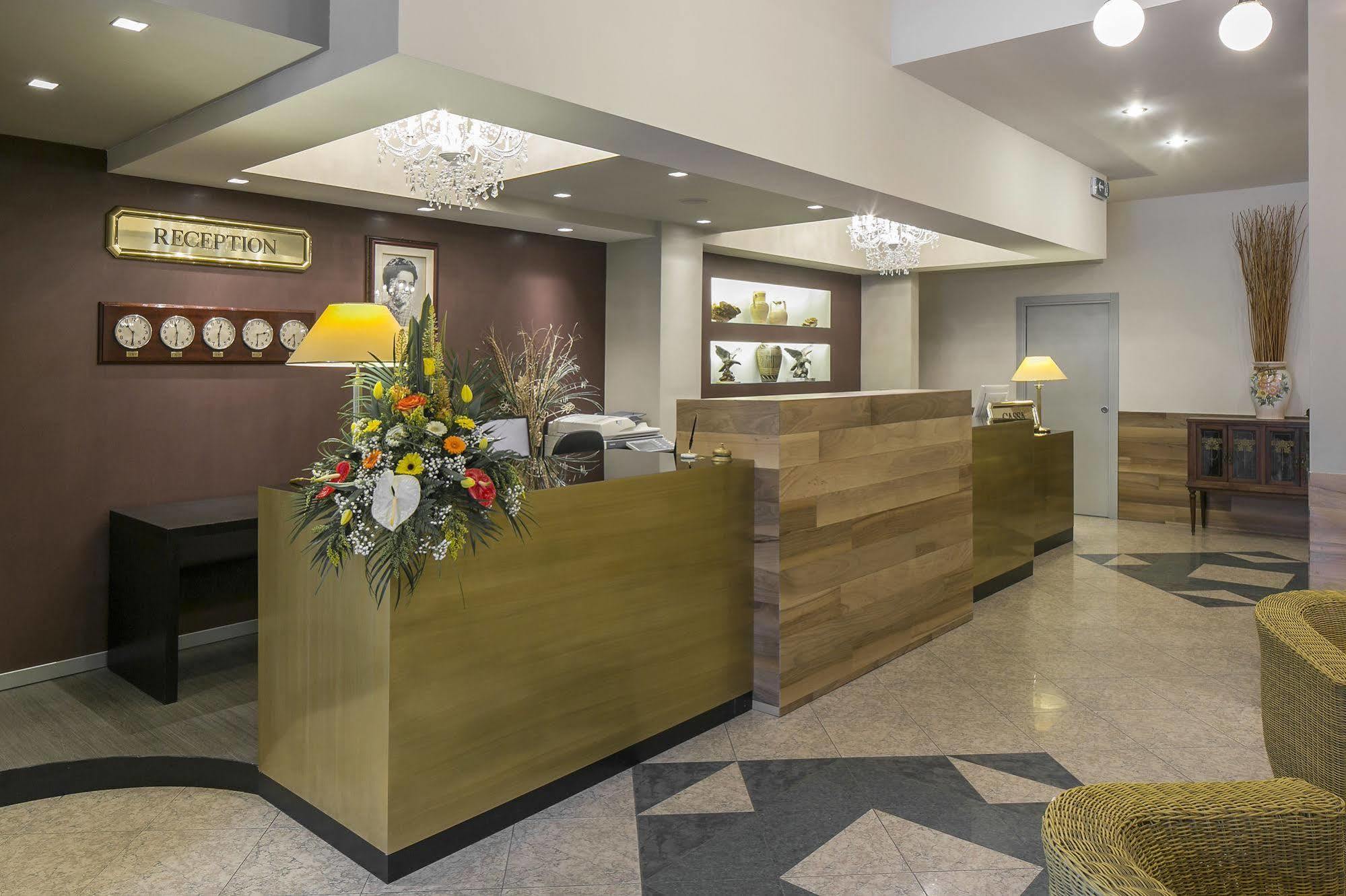 Hotel Falco D'Oro Толе Экстерьер фото