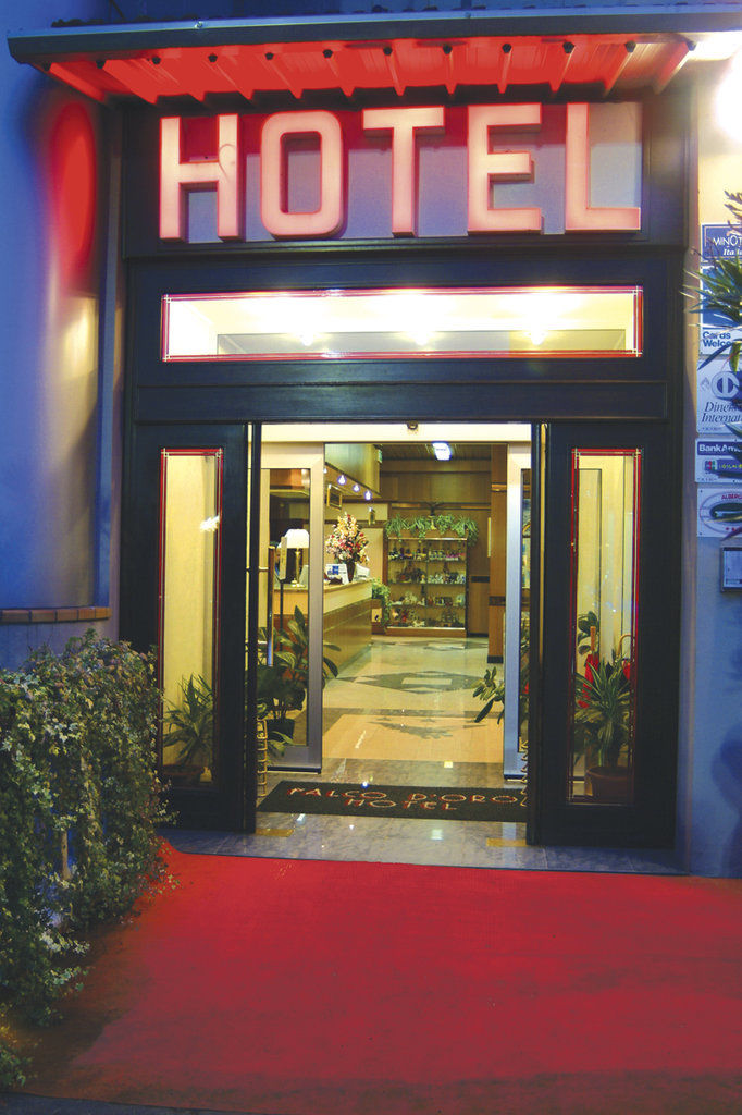 Hotel Falco D'Oro Толе Экстерьер фото